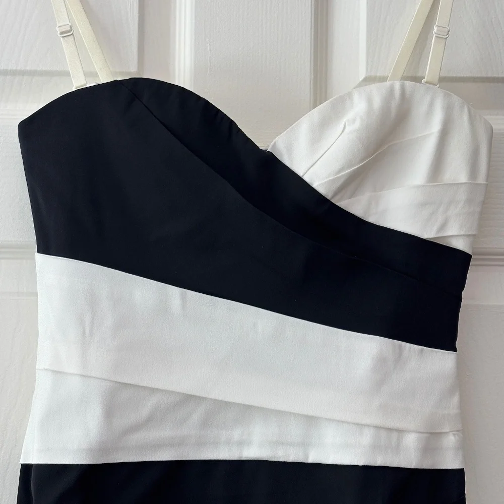 BCBGMaxAzria "Kalea" Strapless Mini Dress - Black & White Size 8 - Picture 5 of 13